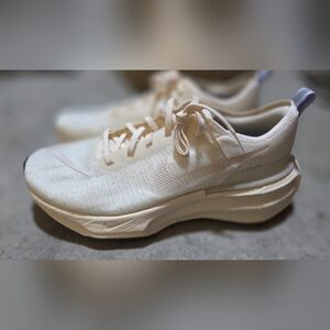 NIKE ZOOMX INVINCIBLE RUN FK 3